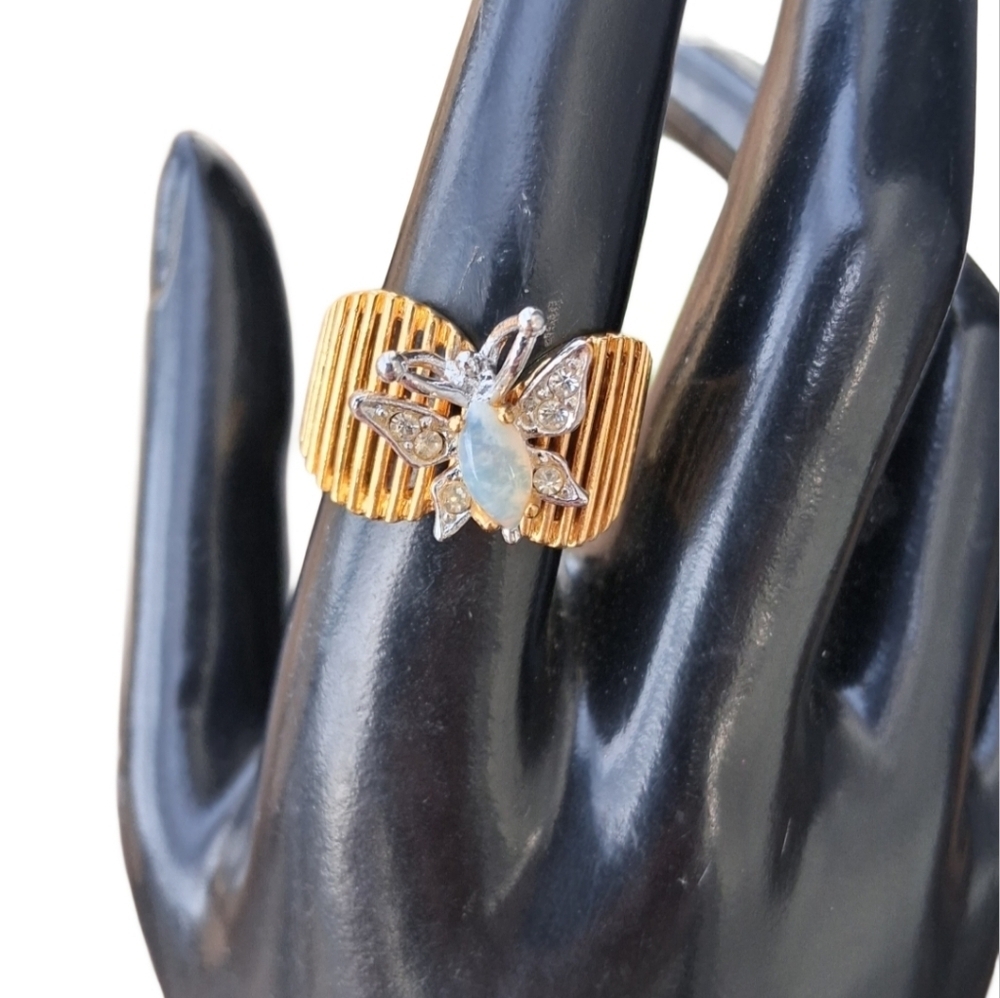 Vintage Anson 18K HGE Gold Moonstone & Rhinestone Butterfly Ring- Size 8 - Picture 2 of 7